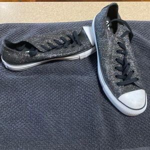 Womens Black converse size 9